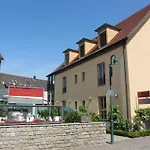 Weinblatt Hotel 3*