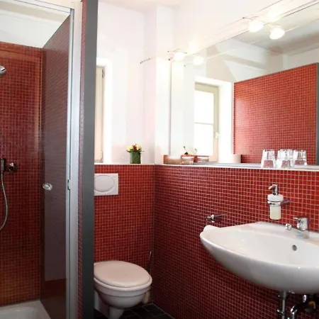 Weinblatt Hotel 3*