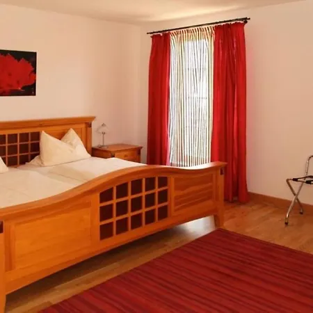 Weinblatt Hotel 3*